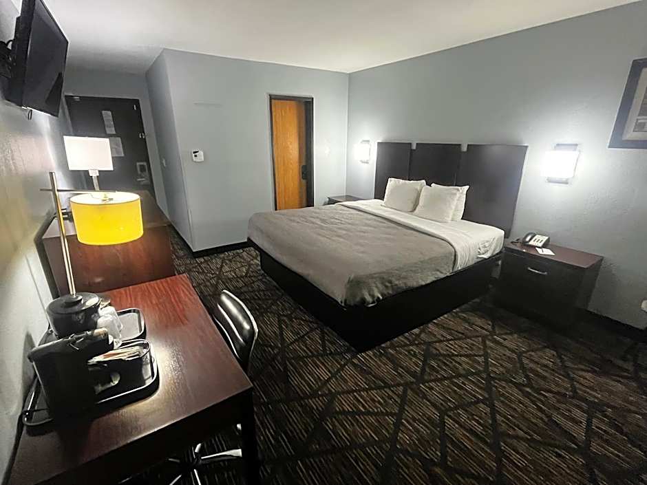 Quality Inn Grand Rapids Near Downtown