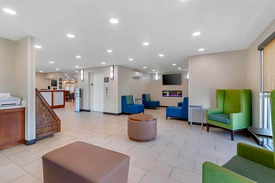 Comfort Inn & Suites Brunswick I-95
