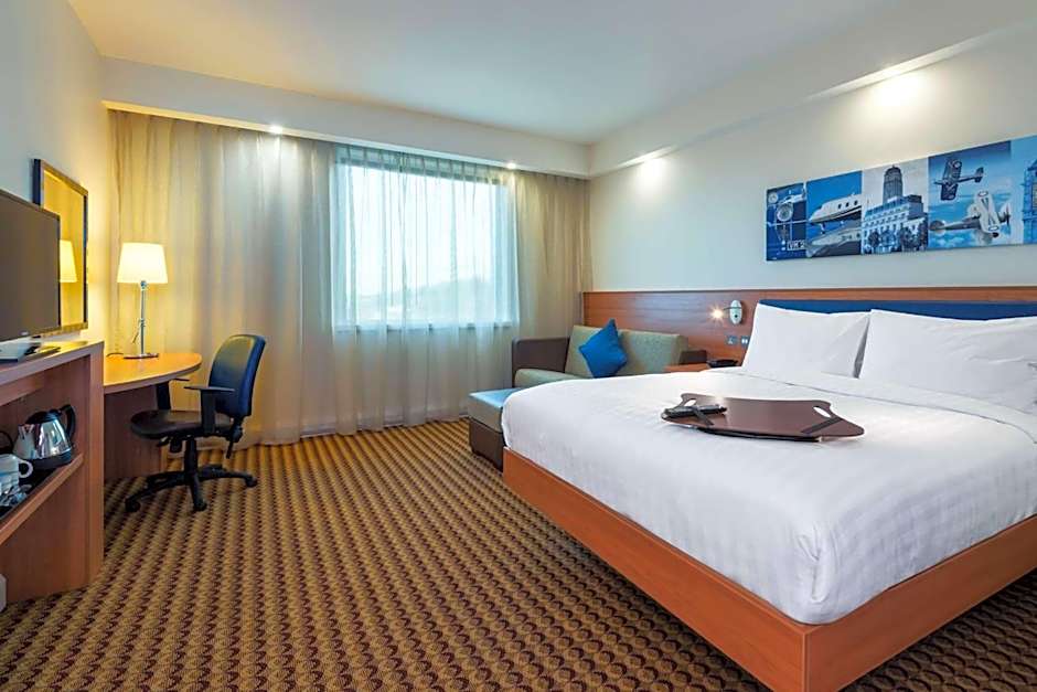 Hampton By Hilton Luton Airport