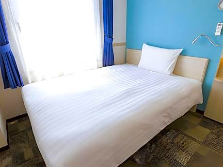 Single Room - Non-Smoking