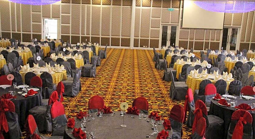 Grand Riverview Hotel