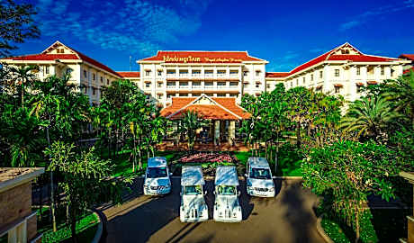 Royal Angkor Resort & Spa