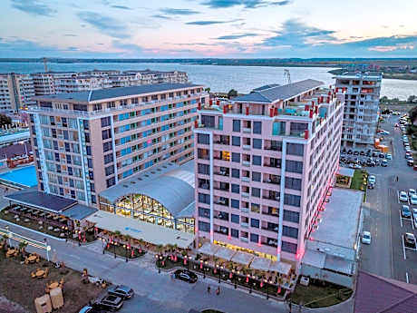 Phoenicia Luxury Hotel