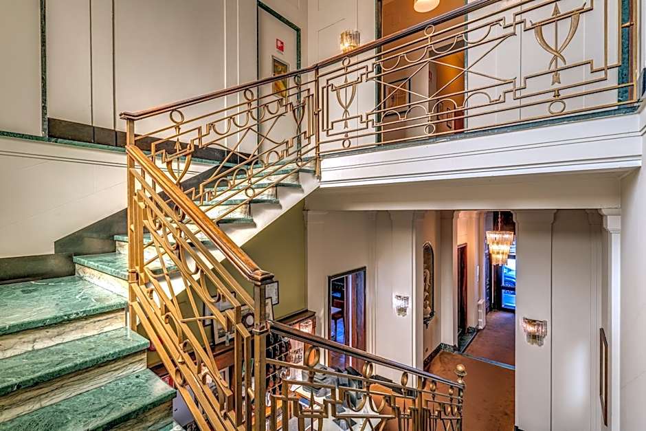 Hotel Apollo