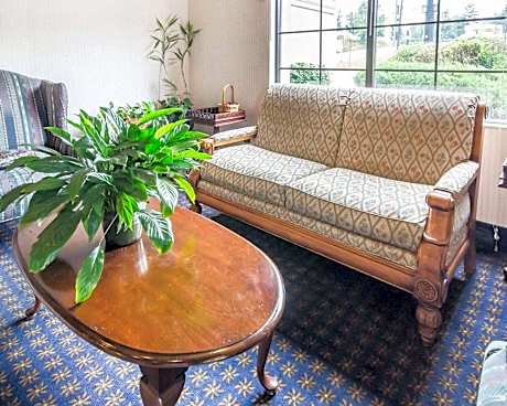 Econo Lodge London North