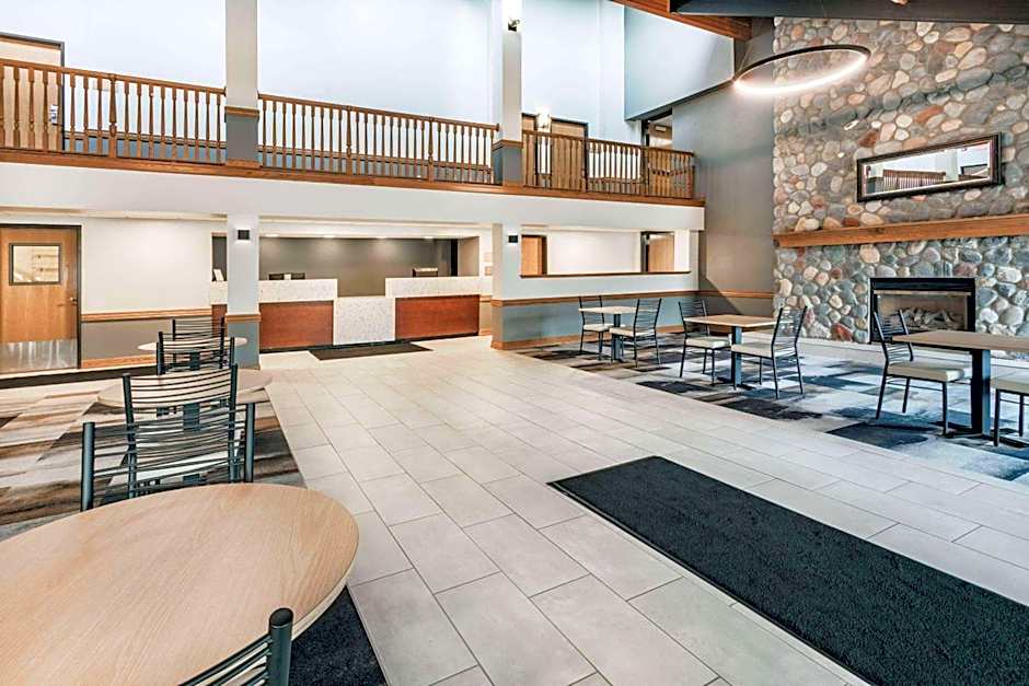 Baymont by Wyndham Brooklyn Center
