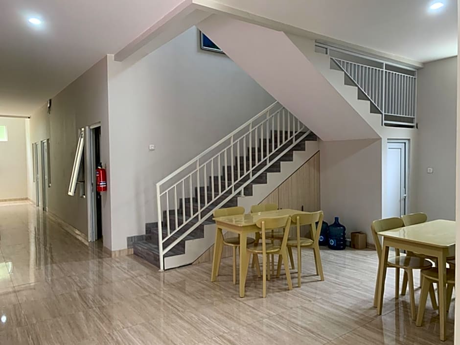 RedDoorz near Alun Alun Purbalingga