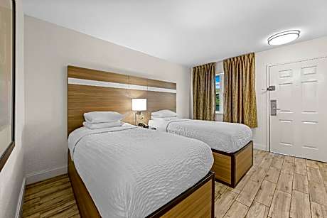 Studio 2 Twins Non-Smoking