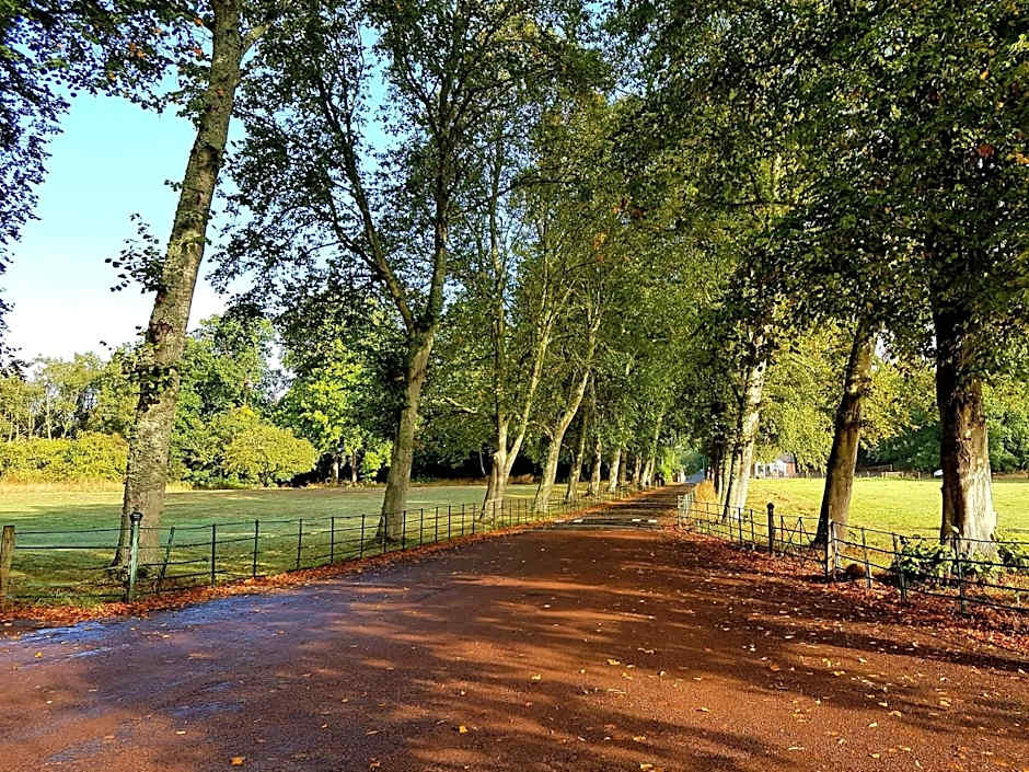 Dryburgh Abbey Hotel