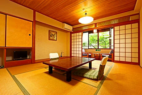 Japanese-Style Room
