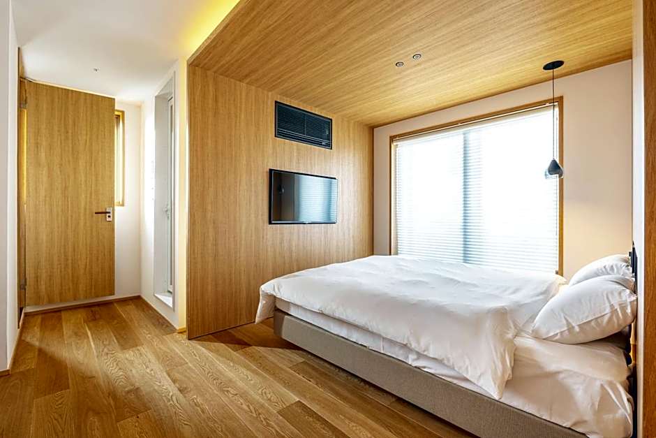 Karasuma Rokujo Hotel