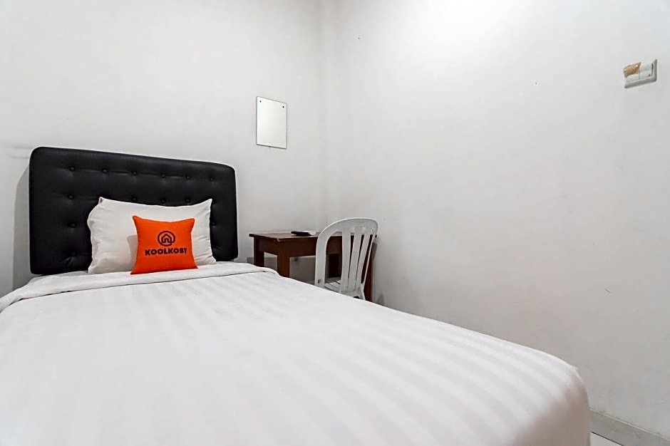 KoolKost near Alun Alun Kota Bandung 2 - Male Only