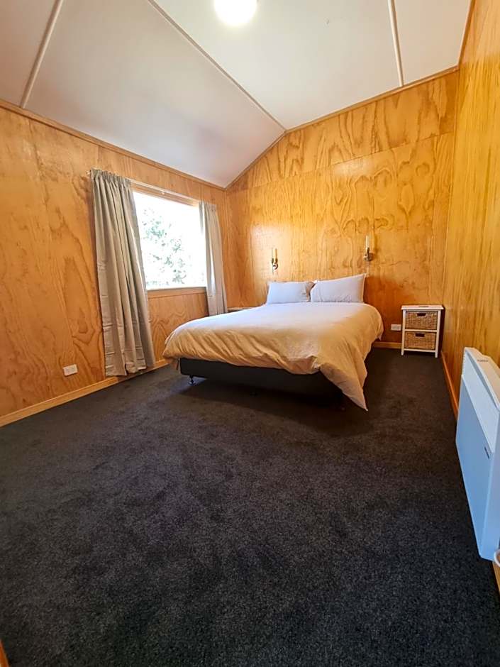 Burkes Pass Country Motels