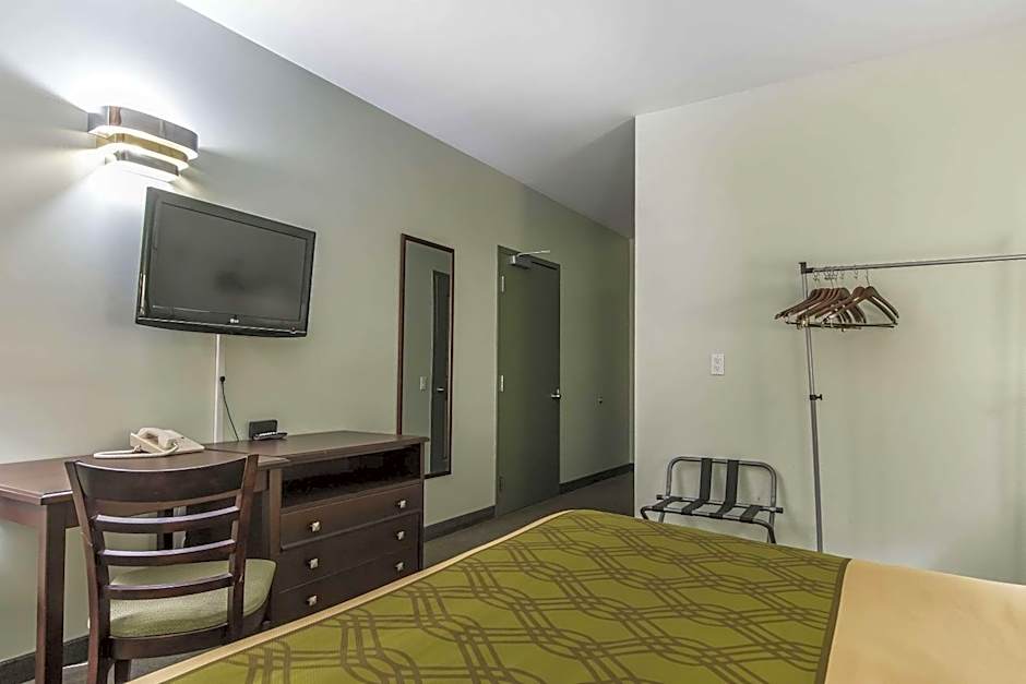 Econo Lodge Huntsville