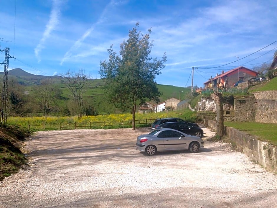 La Casuca del Esbardu Hotel