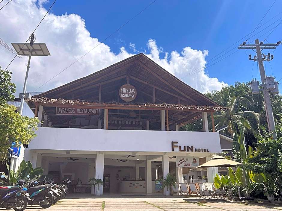 FUN HOTEL