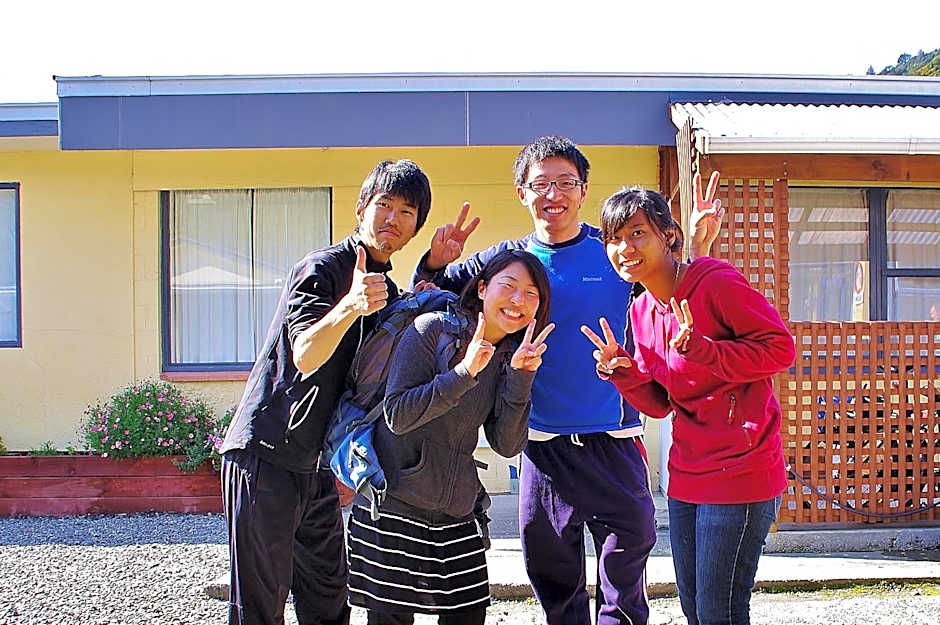 Sequoia Lodge Backpackers