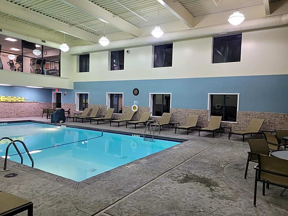 Holiday Inn Express & Suites Buffalo Airport By IHG