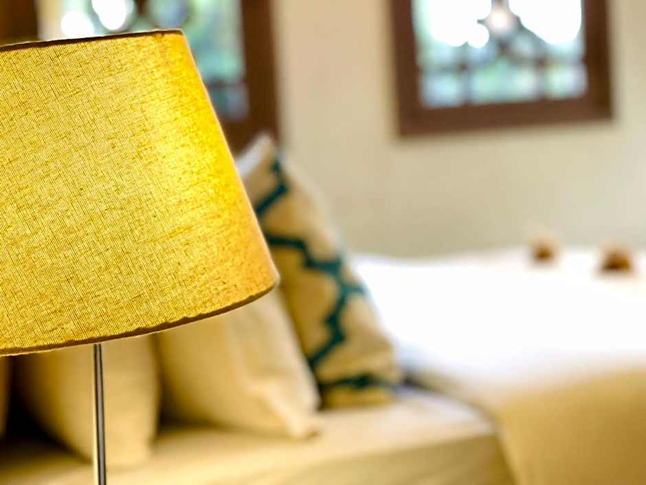 La Vie En Rose - Horses & Dogs House