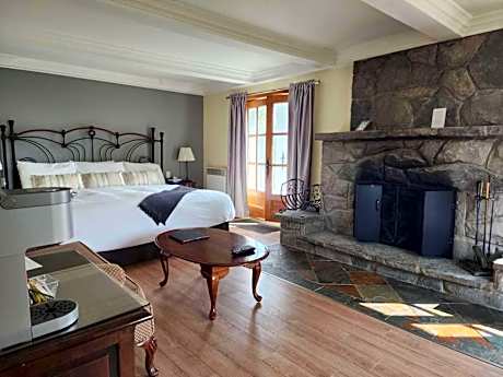 King Room with Balcony