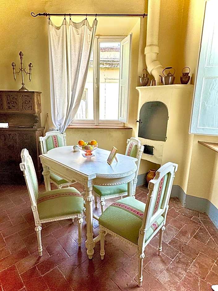 Villa La Dogana B&B di Charme - Historic Villa with a beautiful garden - private parking