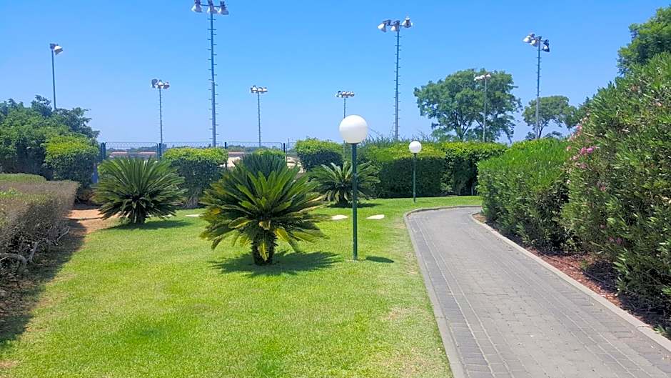 Neot Golf Caesarea Garden Apartment