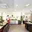 Park & Suites Village Aix-Le Rousset
