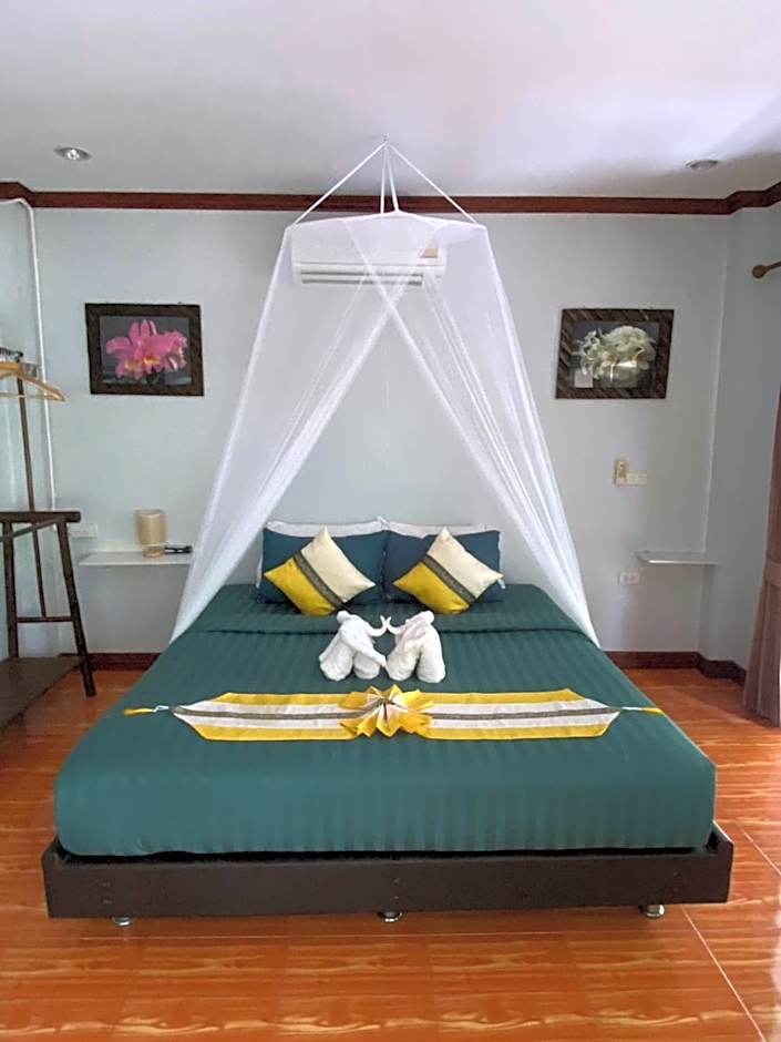 Khao Sok River & Jungle Bungalow