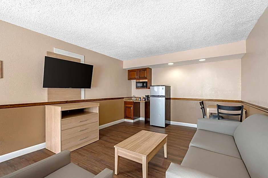 Quality Inn & Suites Conference Center