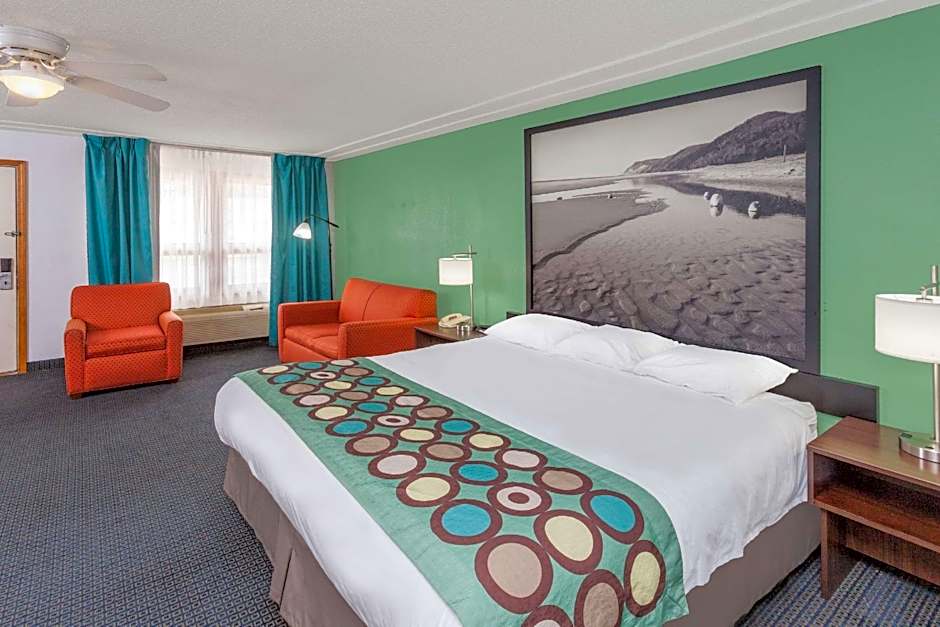 Super 8 by Wyndham Stevensville/St. Joseph