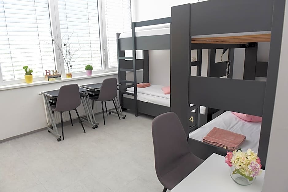 MS Sparrow Hostel