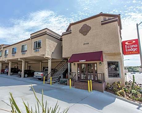 Econo Lodge Inn & Suites Fallbrook Downtown
