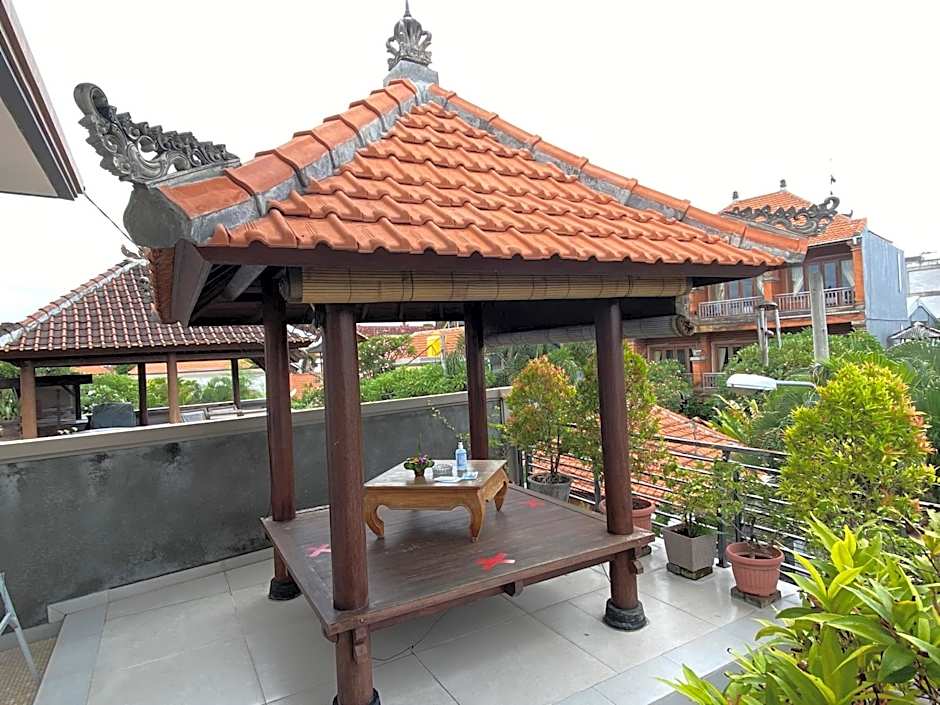 Suwardika Homestay & Dormitory