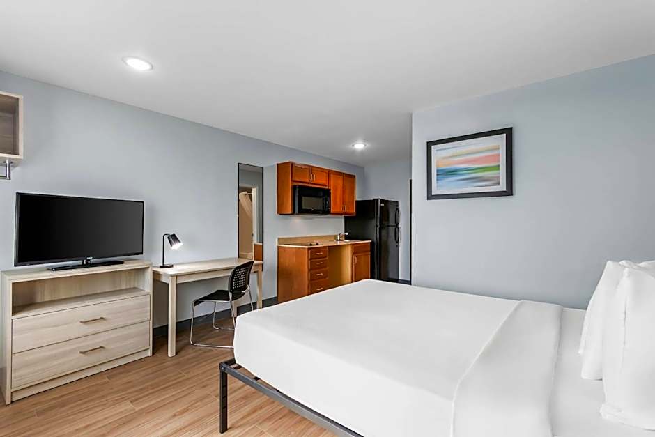 Suburban Studios Clarksville-Louisville North