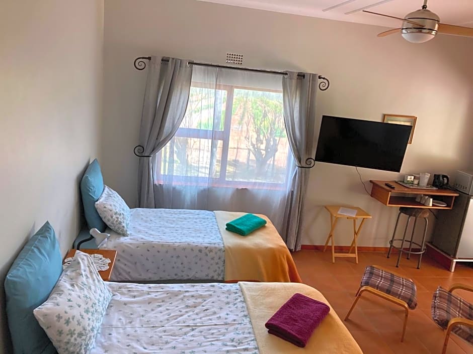 Merwenstein - Farm House, Cottages, Studio-Units