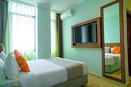 Junior King Suite - Non-Smoking