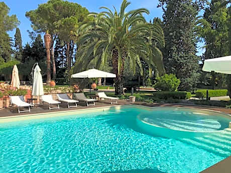 Villa Rosella Resort