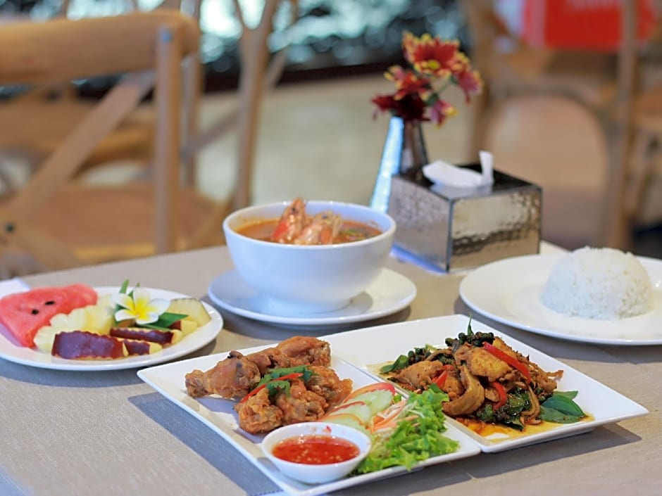 The Glory River Kwai Hotel