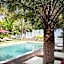 Parasol Blanc Hotel
