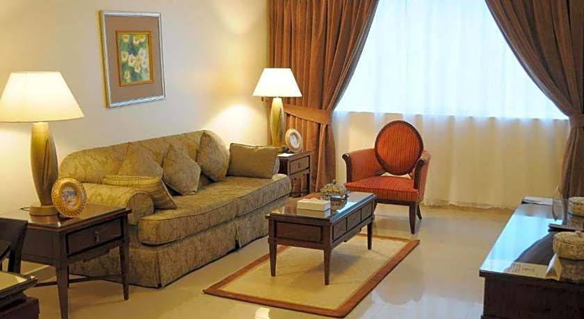 Clifton International Hotel