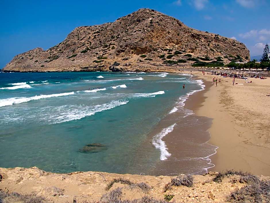 Montemar Studios & Apartments