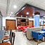 Holiday Inn Express & Suites Coffeyville By IHG