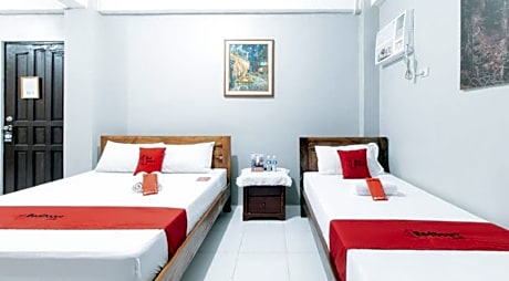 RedDoorz @ Greenview Hotel and Restobar Masbate