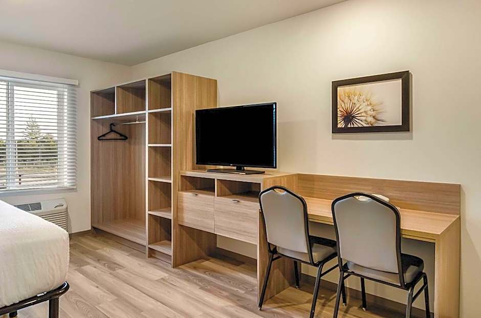 WoodSpring Suites Tacoma - Lakewood