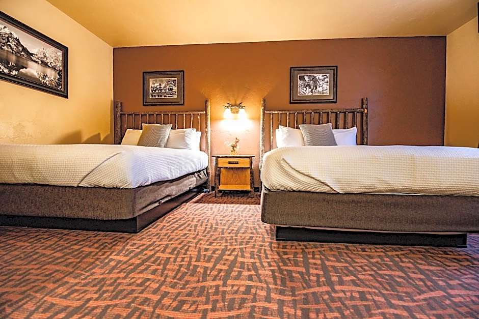 Elk Country Inn