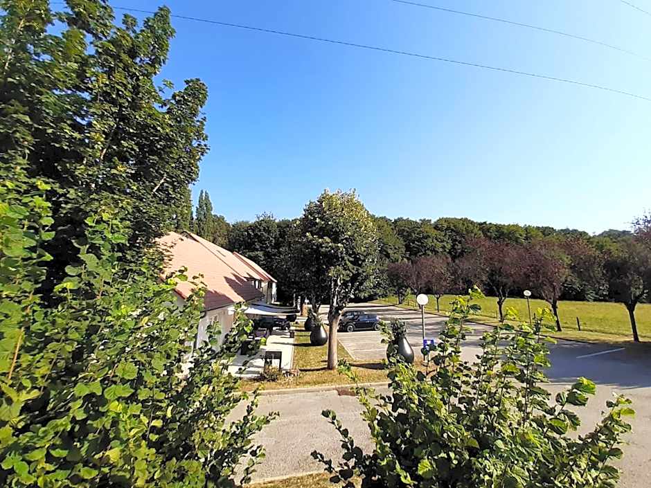 Doubs Hotel - Besançon Ecole Valentin