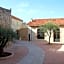 Logis Hotel Le Clos Des Oliviers