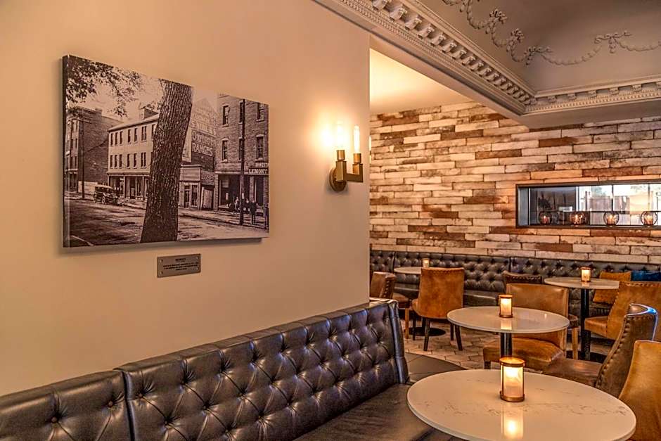 Crowne Plaza Fredericton Lord Beaverbrook By IHG