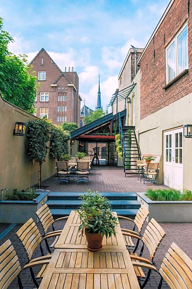 Uylenhof Hotel