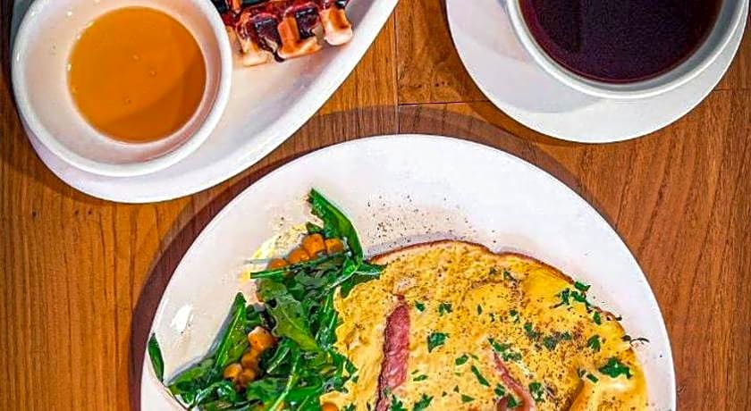 Ereto Hotel by SnowTime